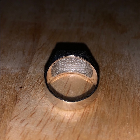 Ring - Picture 4 of 4